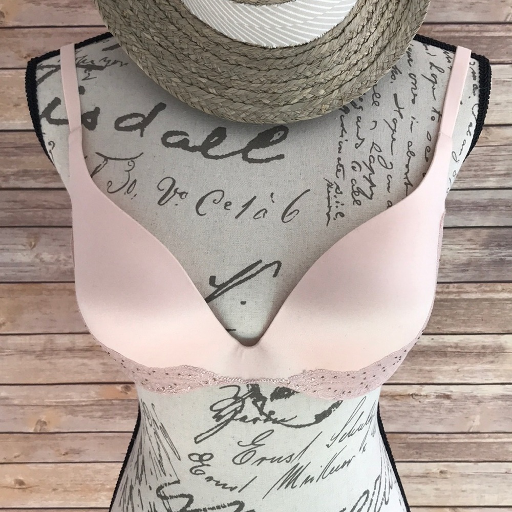 Victoria’s Secret Push-Up Bra - new!